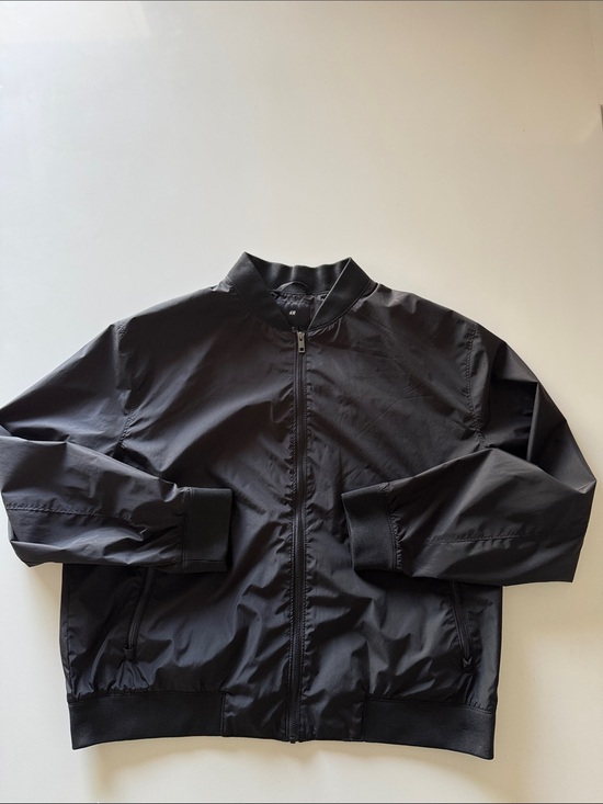 H&M Other - H&M Black Men's Lightweight Bomber Jacket